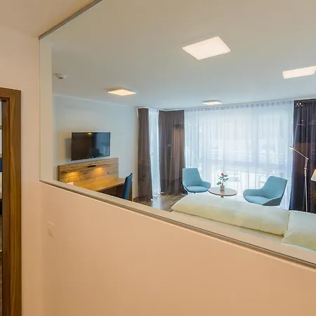 Blattnerhof 3*